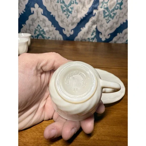 Vintage Arcopal France White Milk Opaline Cup and Saucer Set. - Picture 6 of 7
